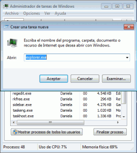 poner tu nombre al lado del reloj de Windows 7